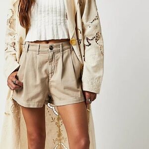 Free People Billie Shorts in Almond Milk, Size 2